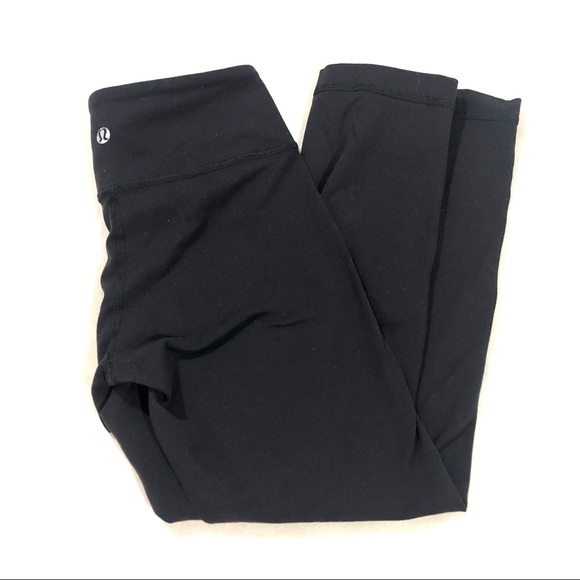 lululemon athletica Pants - Lululemon Wunder Under Crop in Black